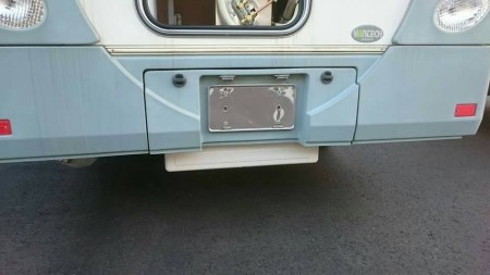 カムロードジル取付例　　室外機横向き後部吊下げでの取付